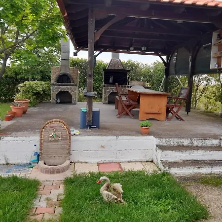 ενοικιαζομενο με θεα στην εξοχη *